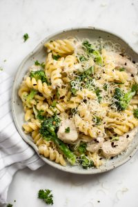 One Pot Chicken and Broccoli Pasta • Salt  Lavender