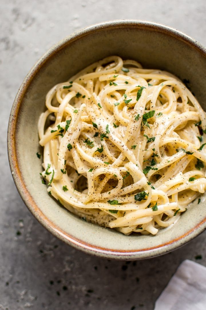 15 Minute Creamy Garlic Pasta Recipe • Salt & Lavender