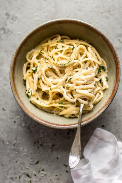 15 Minute Creamy Garlic Pasta Recipe • Salt & Lavender