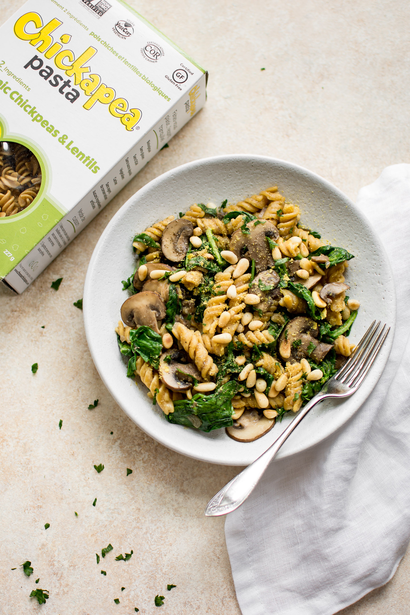 vegan-spinach-and-mushroom-pasta-salt-lavender