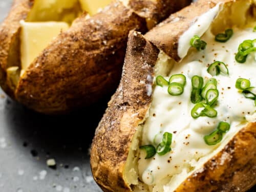 https://www.saltandlavender.com/wp-content/uploads/2023/02/baked-potato-recipe-1-500x375.jpg