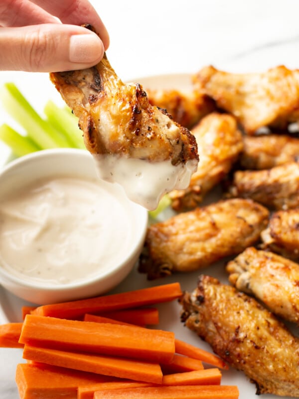 dipping air fryer chicken wings in ranch dressing